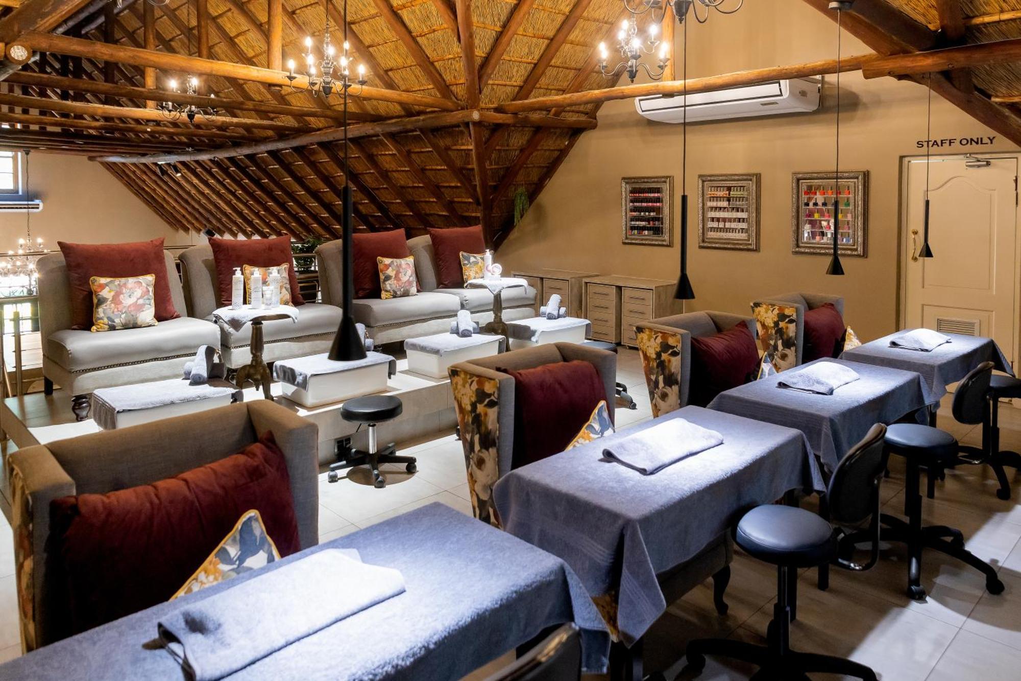 Kievits Kroon Gauteng Wine Estate Pretoria-Noord Eksteriør billede