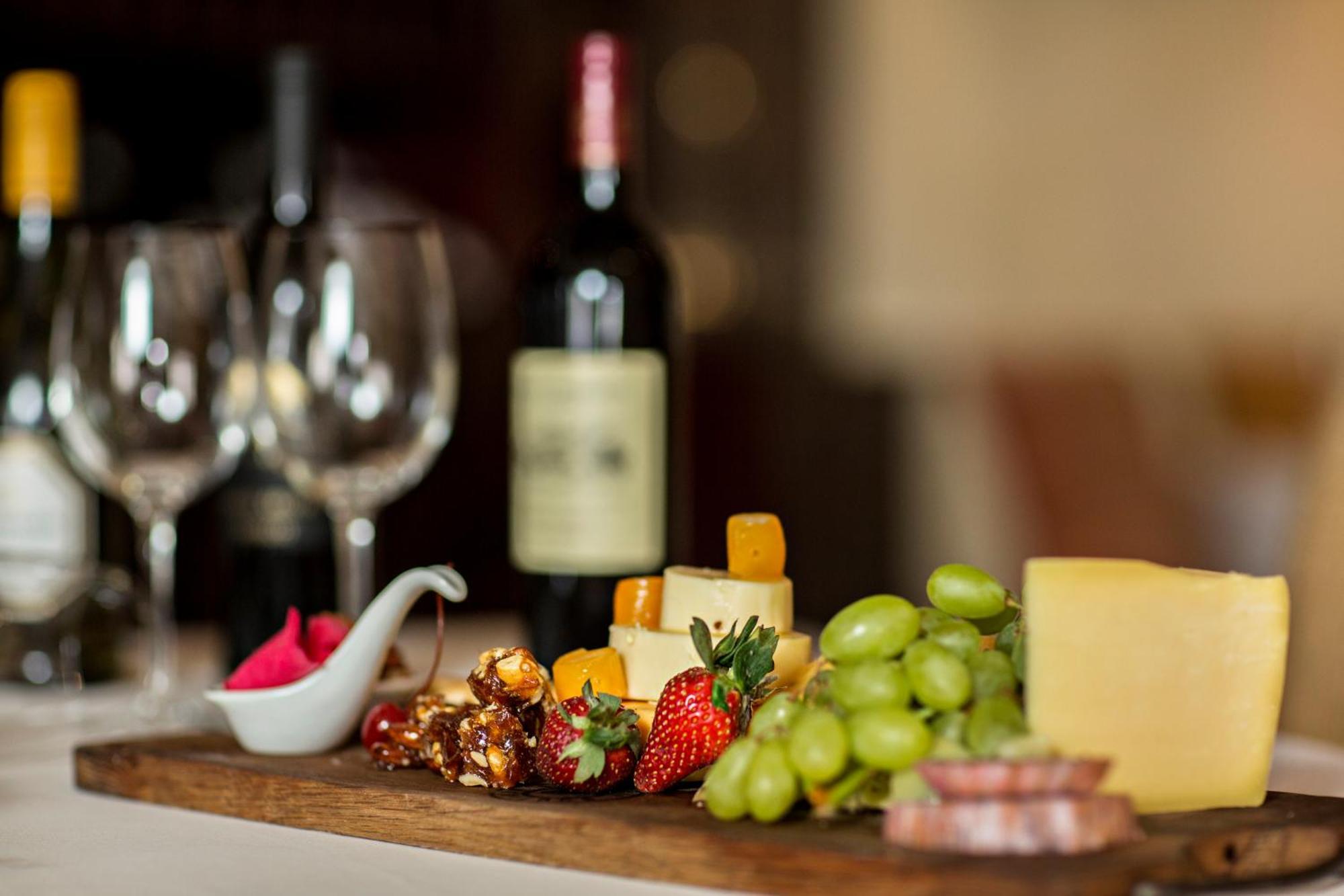 Kievits Kroon Gauteng Wine Estate Pretoria-Noord Eksteriør billede